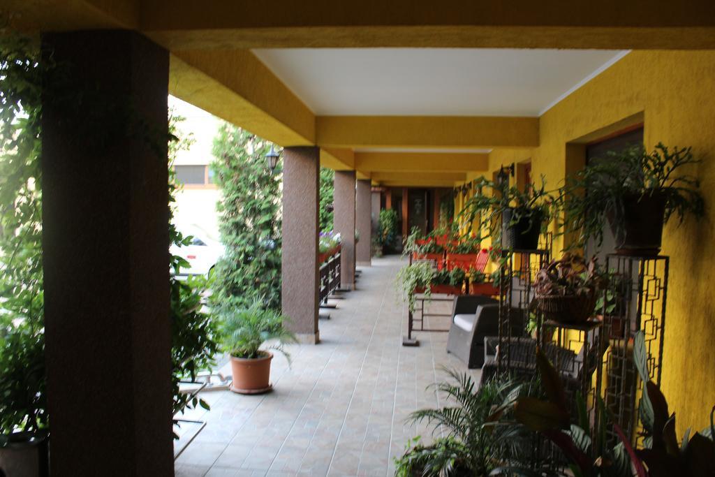 Motel Select Сату-Маре Экстерьер фото