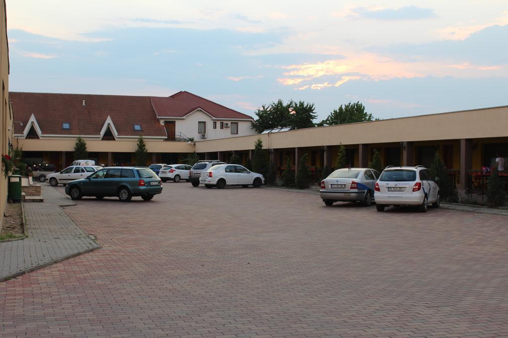 Motel Select Сату-Маре Экстерьер фото
